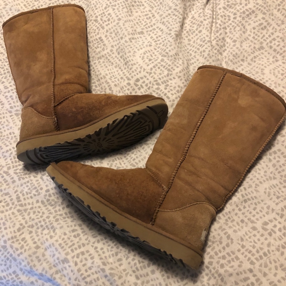 Uggs size 8